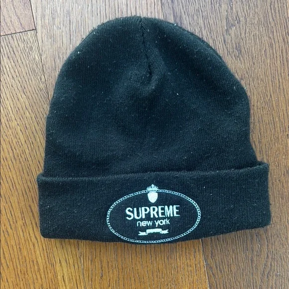 Supreme Unisex Black Knit Hat 19525281_43439637_600.jpg main image 4